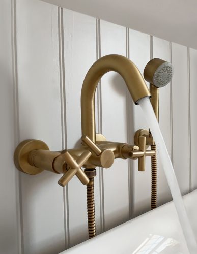 West One Bathrooms Online BathMixer 01 LR