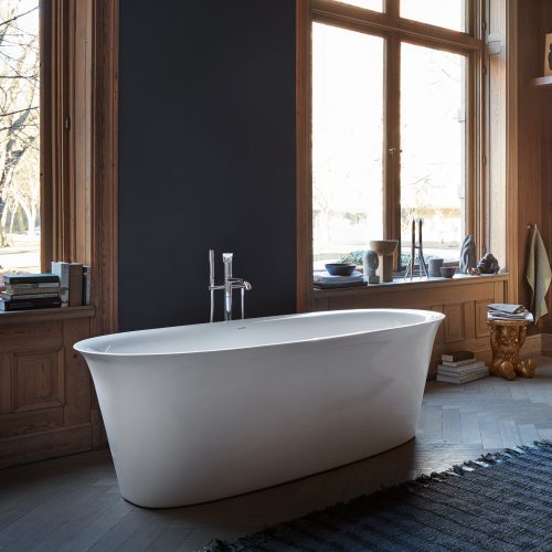 West One Bathrooms Online White Tulip Freestanding Oval Bath