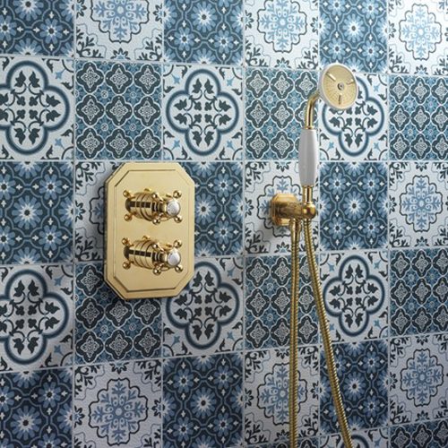 WOBO Belgravia Crossbox 1 Outlet Trimset Lifestyle