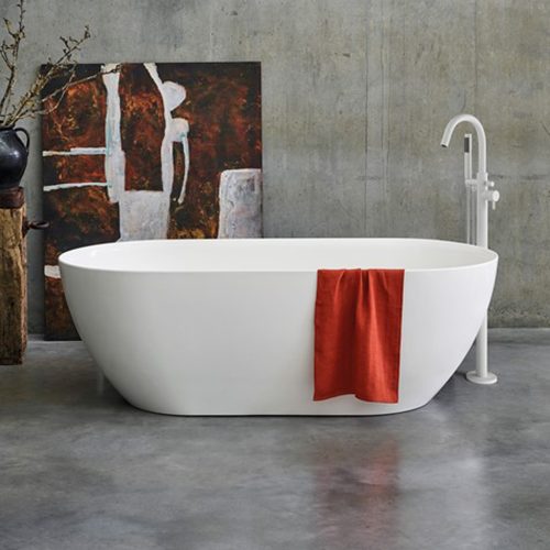 WOB MPRO Freestanding Bath Lifestyle